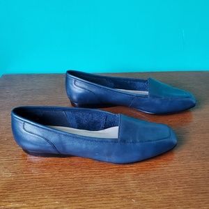 Enzo Angiolini Blue Leather Flats Size 5.5M